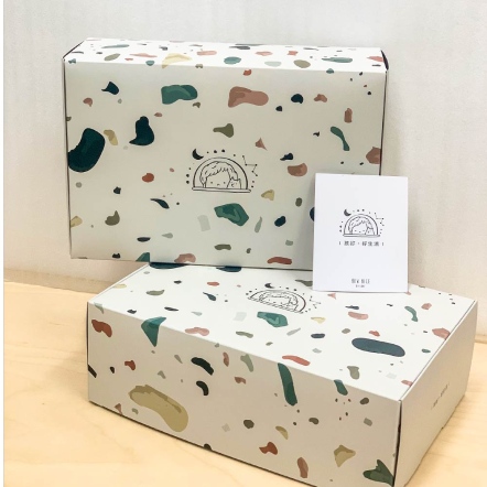 【加購禮盒】送禮包裝禮盒(30x20x10)